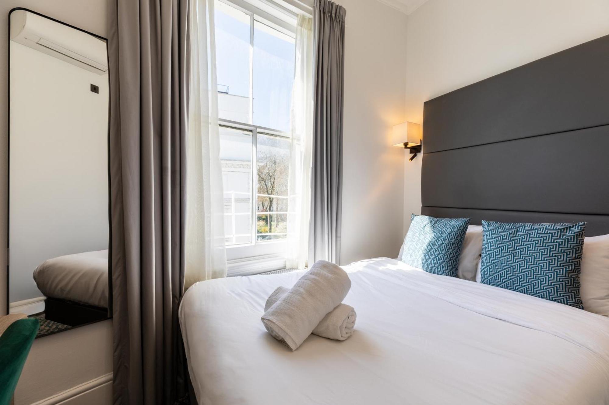 The Chapter Hotels - The J Hyde Park Лондон Екстер'єр фото