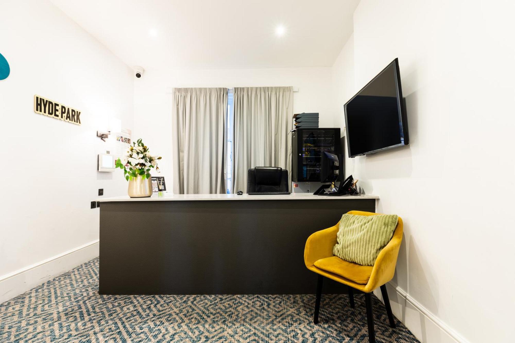 The Chapter Hotels - The J Hyde Park Лондон Екстер'єр фото