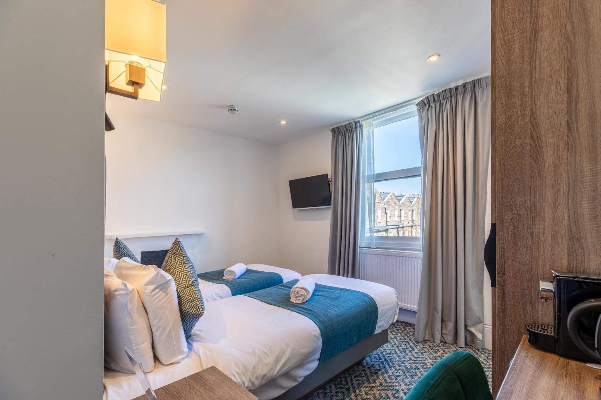 The Chapter Hotels - The J Hyde Park Лондон Екстер'єр фото